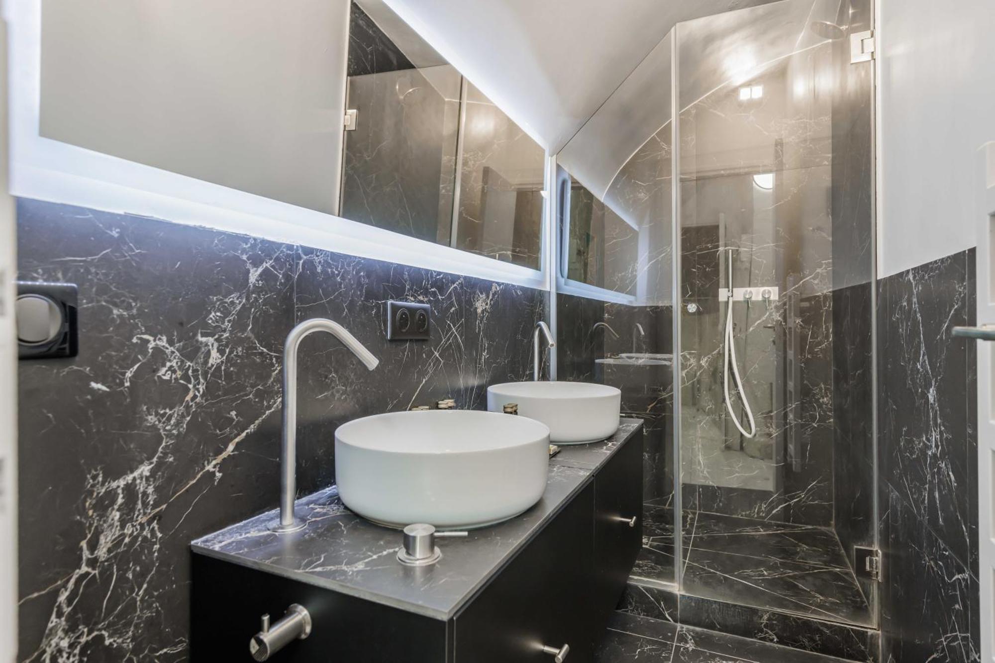 Charming Duplex Parisian T3 - Heart Of Saint-germain Parijs